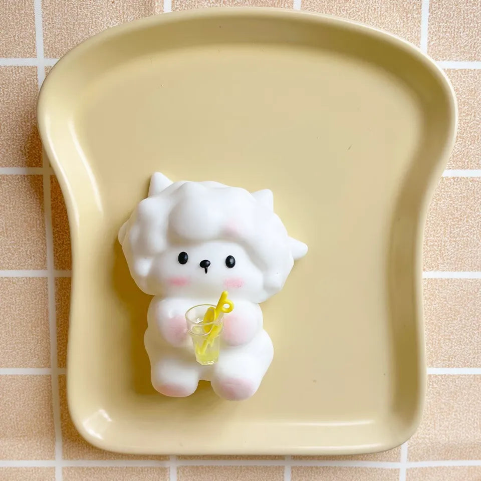 Squishbuddy Relaxing Lamb Pinch