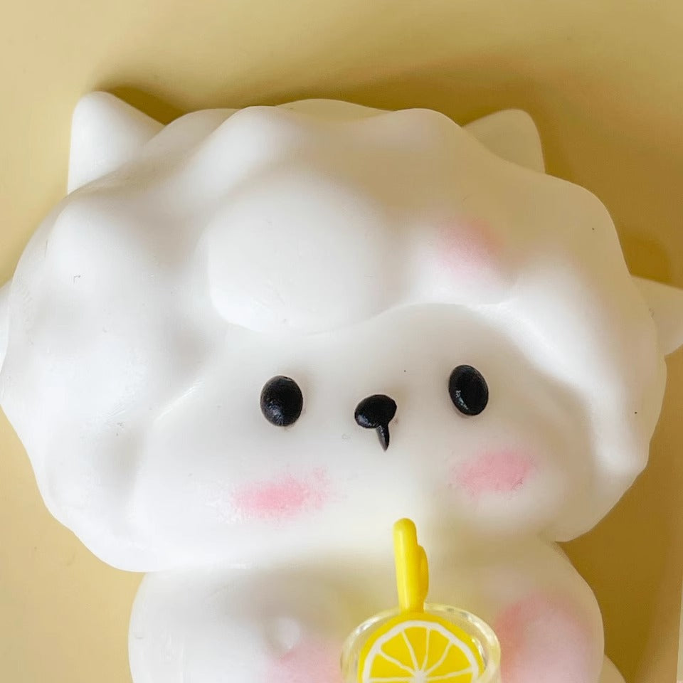 Squishbuddy Relaxing Lamb Pinch