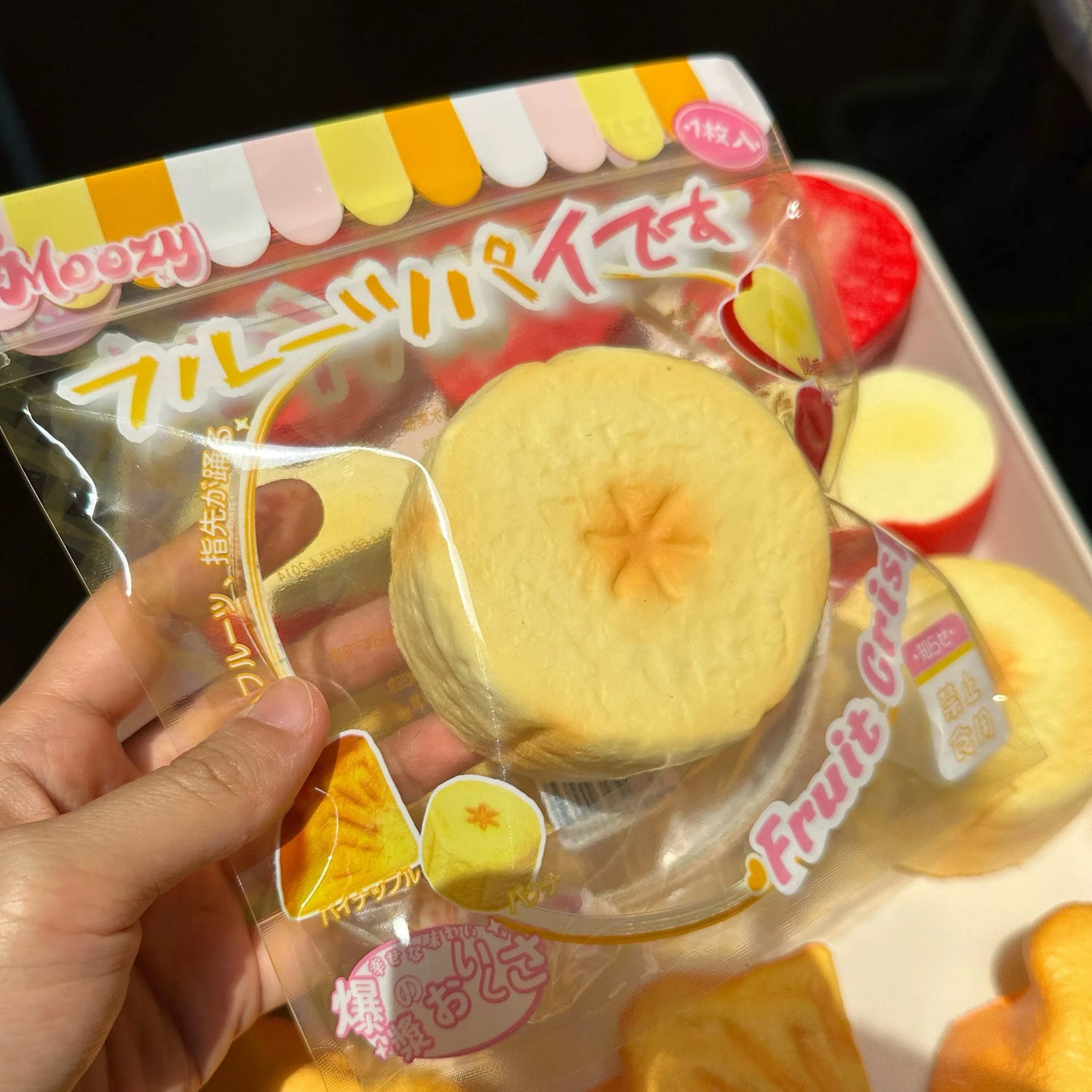 Simulation Fruit PU Slow Rebound Toys Realistic Banana Apple Strawberry Pineapple Squeeze Stress Relief Pinch Squishy Fidget