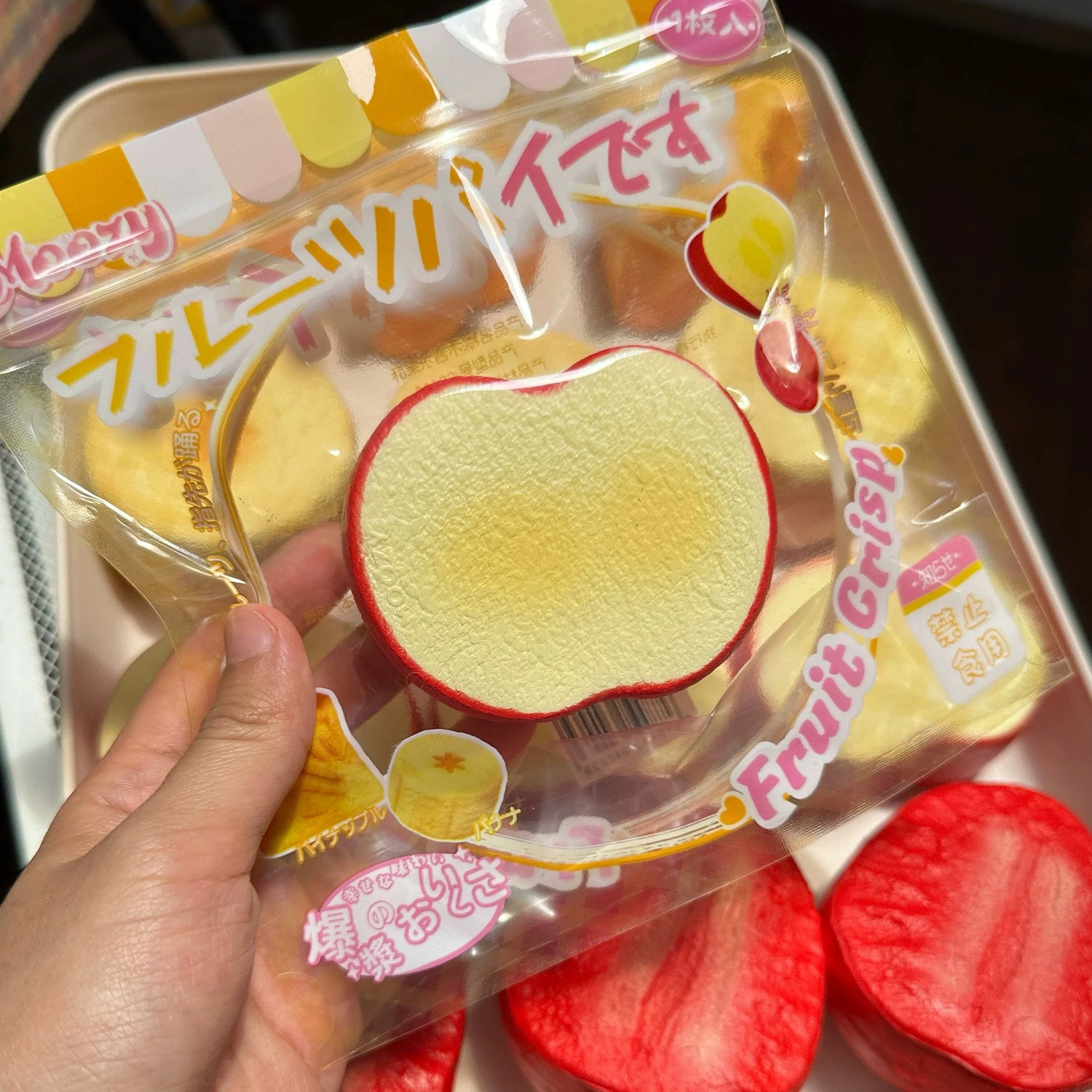 Simulation Fruit PU Slow Rebound Toys Realistic Banana Apple Strawberry Pineapple Squeeze Stress Relief Pinch Squishy Fidget