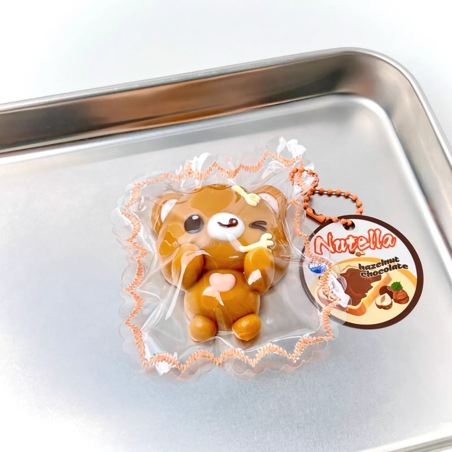 Dry clay kneading fun Old-fashioned bear doll with creamy clay texture